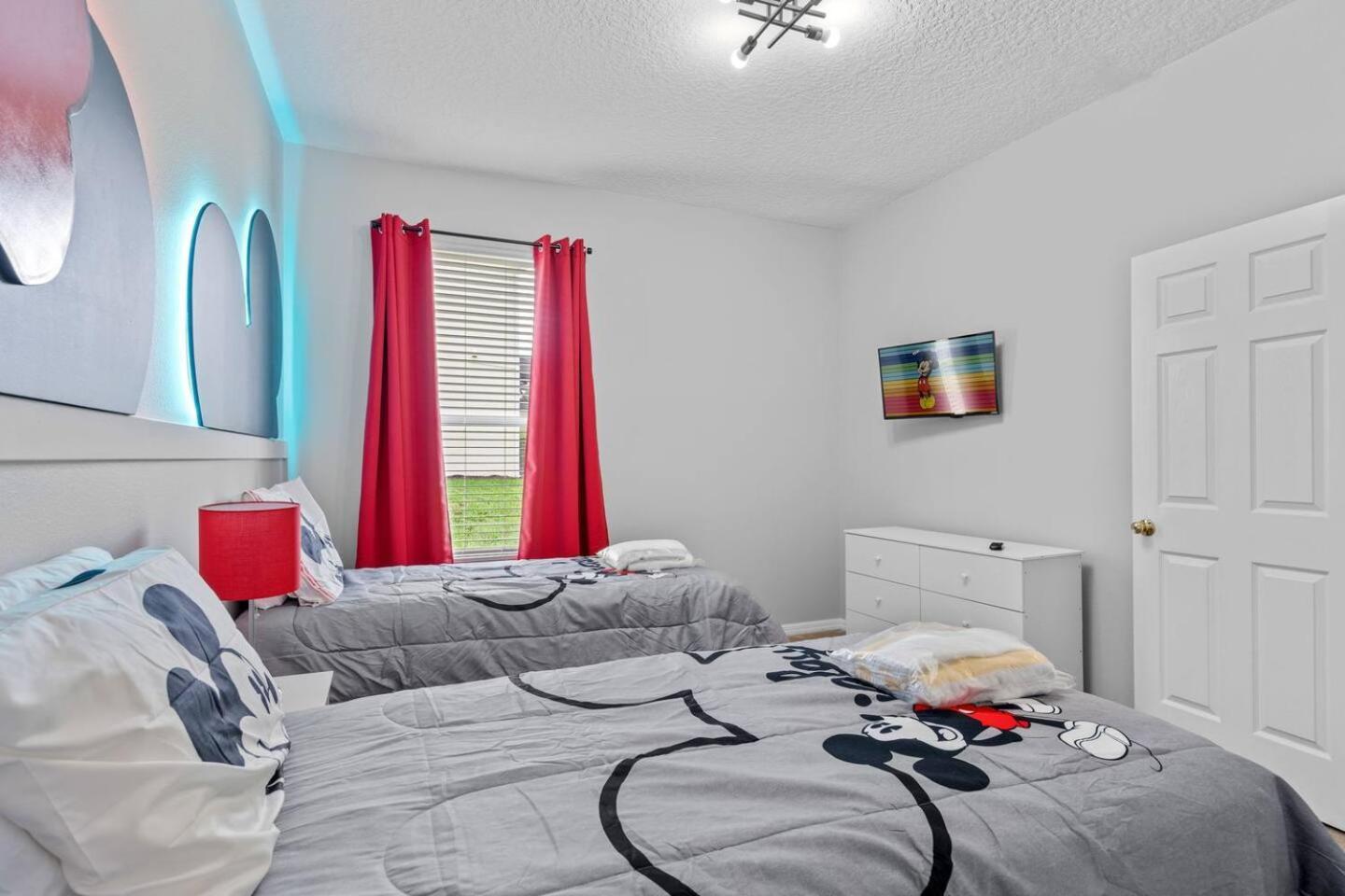 6 Bedroom 5 Bathroom Emerald Island 2601 Ib Kissimmee Exteriör bild